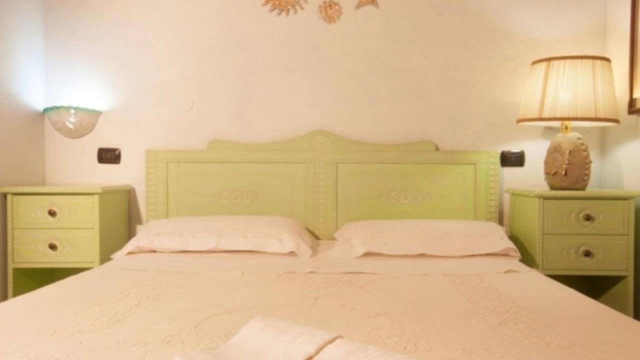 Casa Minnina Agriturismo Sa Mandra מראה חיצוני תמונה