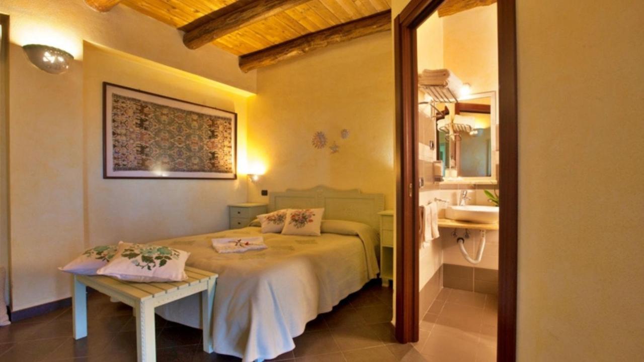 Casa Minnina Agriturismo Sa Mandra מראה חיצוני תמונה